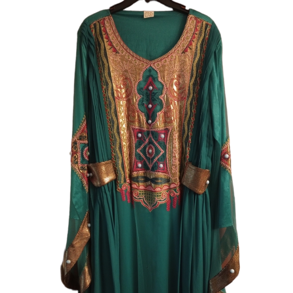 Middle Eastern  Ornate Green Multi-colored Caftan - Size Large